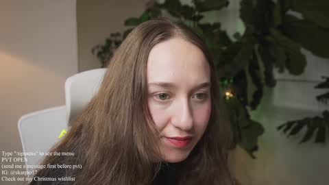 Im Scarlett  ONLINE  5pm-10pm NYC time  online show from 22, 12, 2024