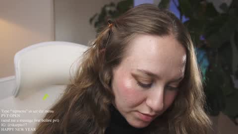 Im Scarlett  ONLINE  5pm-10pm NYC time  online show from 9, 1, 2025