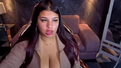 Snapshot of skeler_lovd_b chatting on 5, 11, 2025 Skarlet online show from 5, 11, 2025