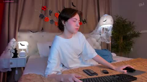 Emily online show from 25, 10, 2025