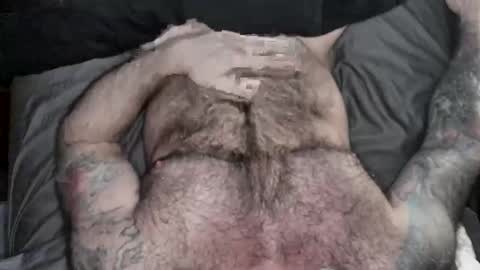 Snapshot of skimaskedbeef chatting on 11, 4, 2026 BEEF online show from 11, 4, 2026
