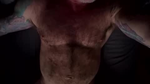 Snapshot of skimaskedbeef chatting on 15, 4, 2026 BEEF online show from 15, 4, 2026