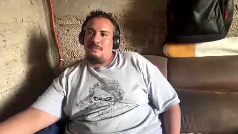 Snapshot of skinhell chatting on 1, 11, 2025 Elias online show from 1, 11, 2025