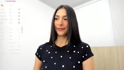 Snapshot of skinny_ariadna chatting on 17, 10, 2025 Ariadna online show from 17, 10, 2025
