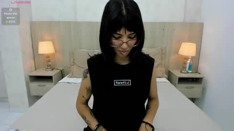 Snapshot of skinny_emily chatting on 14, 10, 2025 Emily Rojas online show from 14, 10, 2025