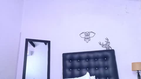 skinny_hottie18 online show from 7, 3, 2025