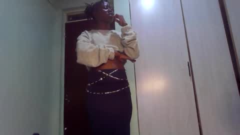 Snapshot of skinny_jass chatting on 2, 5, 2026 skinny_jass online show from 2, 5, 2026