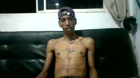 Snapshot of skinny_long_cock chatting on 19, 6, 2026 Albert online show from 19, 6, 2026