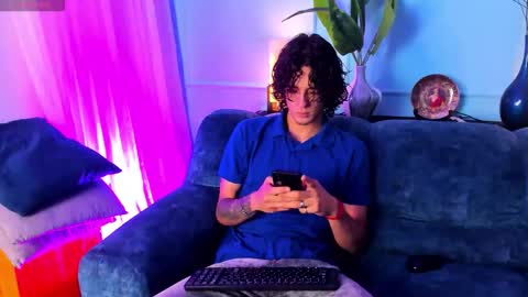 Snapshot of skinny_mac_ chatting on 23, 3, 2026 Mac online show from 23, 3, 2026