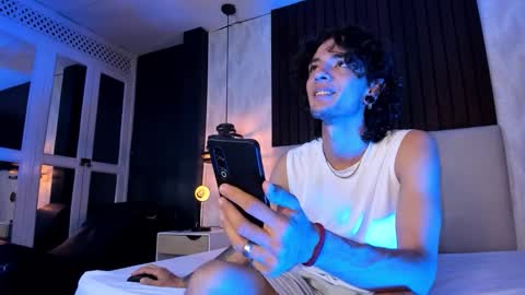 Snapshot of skinny_mac_ chatting on 24, 3, 2026 Mac online show from 24, 3, 2026