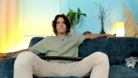 Snapshot of skinny_mac_ chatting on 18, 4, 2026 Mac online show from 18, 4, 2026