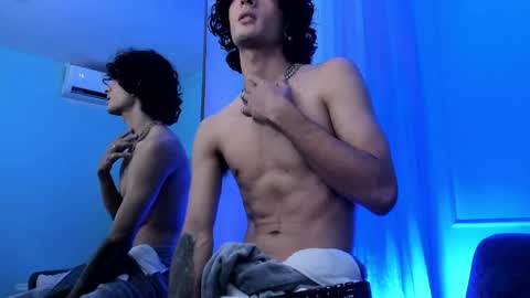 Snapshot of skinny_mac_ chatting on 18, 4, 2026 Mac online show from 18, 4, 2026