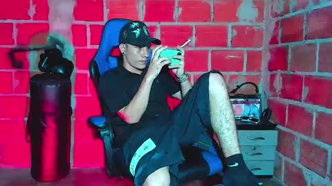 Snapshot of skinny_marked chatting on 3, 10, 2025 skinny marked online show from 3, 10, 2025
