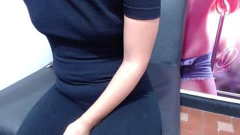  Kim skinny  online show from 21, 7, 2026