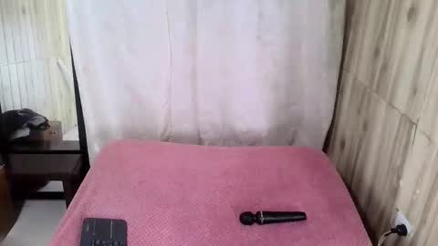 Snapshot of skinny_yizz chatting on 7, 11, 2025 Only Pvt online show from 7, 11, 2025