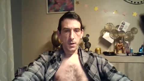 Snapshot of skinnybigcock2 chatting on 19, 1, 2025 SkinnyBigCock2 online show from 19, 1, 2025