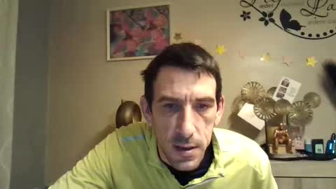 Snapshot of skinnybigcock2 chatting on 22, 1, 2025 SkinnyBigCock2 online show from 22, 1, 2025