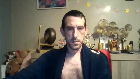 Snapshot of skinnybigcock2 chatting on 21, 9, 2025 SkinnyBigCock2 online show from 21, 9, 2025