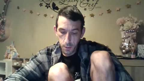 Snapshot of skinnybigcock2 chatting on 18, 1, 2026 SkinnyBigCock2 online show from 18, 1, 2026