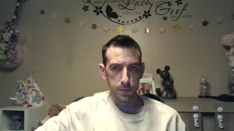 Snapshot of skinnybigcock2 chatting on 15, 3, 2026 SkinnyBigCock2 online show from 15, 3, 2026