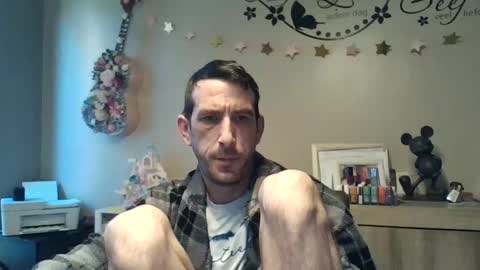 Snapshot of skinnybigcock2 chatting on 8, 4, 2026 SkinnyBigCock2 online show from 8, 4, 2026