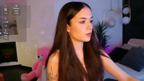 Snapshot of skinnyellie chatting on 10, 5, 2026 Ellie online show from 10, 5, 2026