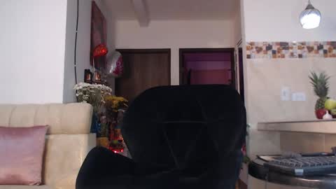 jesica online show from 8, 10, 2025