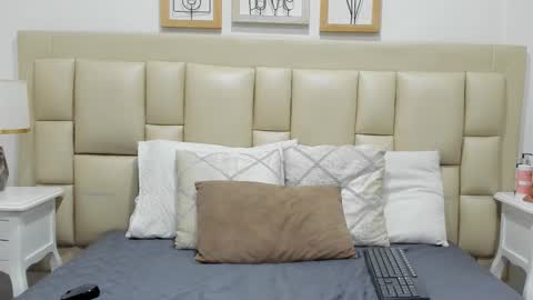 Snapshot of skinnygirl_28 chatting on 8, 1, 2026 SkinnyGirl online show from 8, 1, 2026