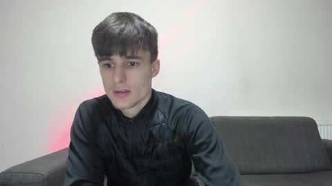 Snapshot of skinnyguywithbigd chatting on 5, 1, 2025 skinnyguywithbigd online show from 5, 1, 2025