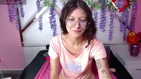 Snapshot of skinnyhorny_ chatting on 31, 1, 2025 SKINNYHORNY online show from 31, 1, 2025