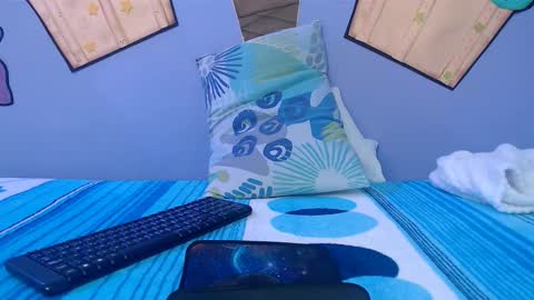 Snapshot of skinnykalitzo18 chatting on 8, 10, 2025 skinny online show from 8, 10, 2025