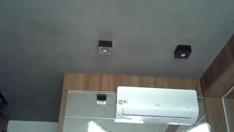 skinnykittencam online show from 27, 10, 2025