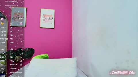 Karla  online show from 4, 1, 2025