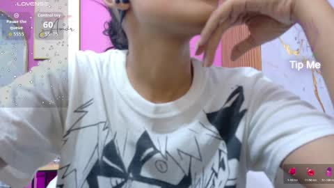 Snapshot of skinnyneighbour_ chatting on 7, 4, 2026 Karla online show from 7, 4, 2026