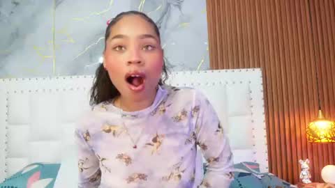 Snapshot of skinnysamantha chatting on 4, 7, 2026 SAMANTHA online show from 4, 7, 2026