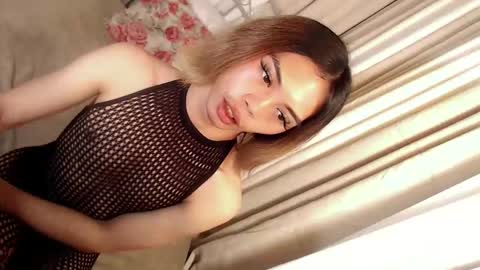 Snapshot of skinnytrans69 chatting on 22, 4, 2026 skinnytrans69 online show from 22, 4, 2026