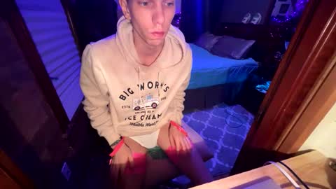 Snapshot of skittles933 chatting on 27, 1, 2025 Skittles online show from 27, 1, 2025