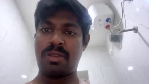 Snapshot of sklavepappu143 chatting on 29, 3, 2026 Indianslut1431 online show from 29, 3, 2026