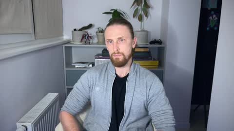 Snapshot of sky_guy25 chatting on 20, 10, 2025 sky_guy25 online show from 20, 10, 2025