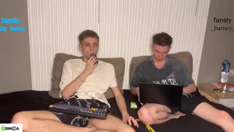 Snapshot of sky_hunter chatting on 22, 11, 2025 sky_hunter online show from 22, 11, 2025