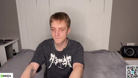 Snapshot of sky_hunter chatting on 7, 5, 2026 sky_hunter online show from 7, 5, 2026