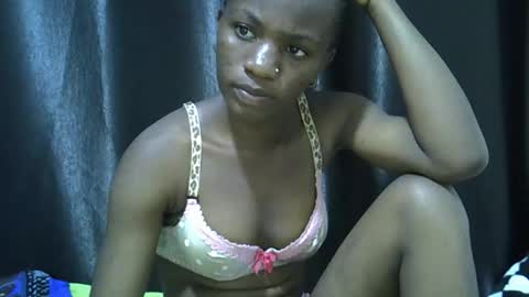 Snapshot of sky_shanie chatting on 12, 4, 2026 sky_shanie online show from 12, 4, 2026
