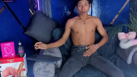 sky_walkerss online show from 30, 5, 2026