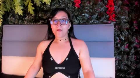 Snapshot of skye_bluee_ chatting on 21, 9, 2025 skye_bluee_ online show from 21, 9, 2025