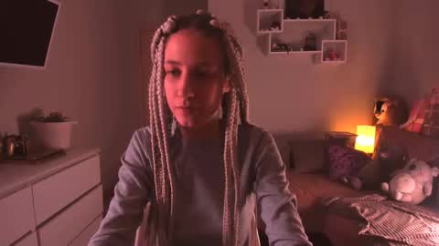 Snapshot of skyewavy chatting on 17, 10, 2025 online show from 17, 10, 2025