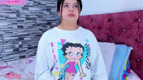 Snapshot of skyhotgirl chatting on 10, 2, 2025 Sky online show from 10, 2, 2025