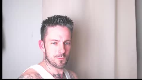 Snapshot of skylarrgrey chatting on 5, 4, 2026 SkylarGrey online show from 5, 4, 2026