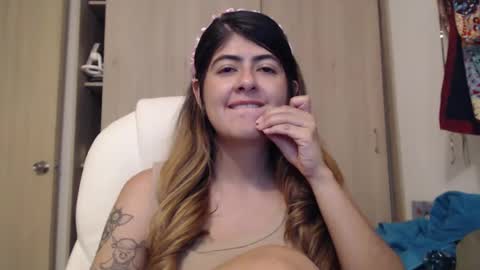 Snapshot of skyler1195 chatting on 2, 3, 2025 Skyler online show from 2, 3, 2025