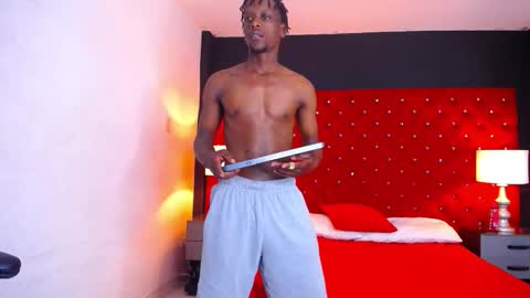 SKYLERBIGXXX online show from 28, 9, 2025