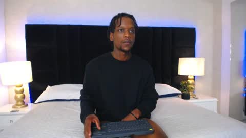 Snapshot of skylerbigxxx chatting on 18, 6, 2026 SKYLERBIGXXX online show from 18, 6, 2026